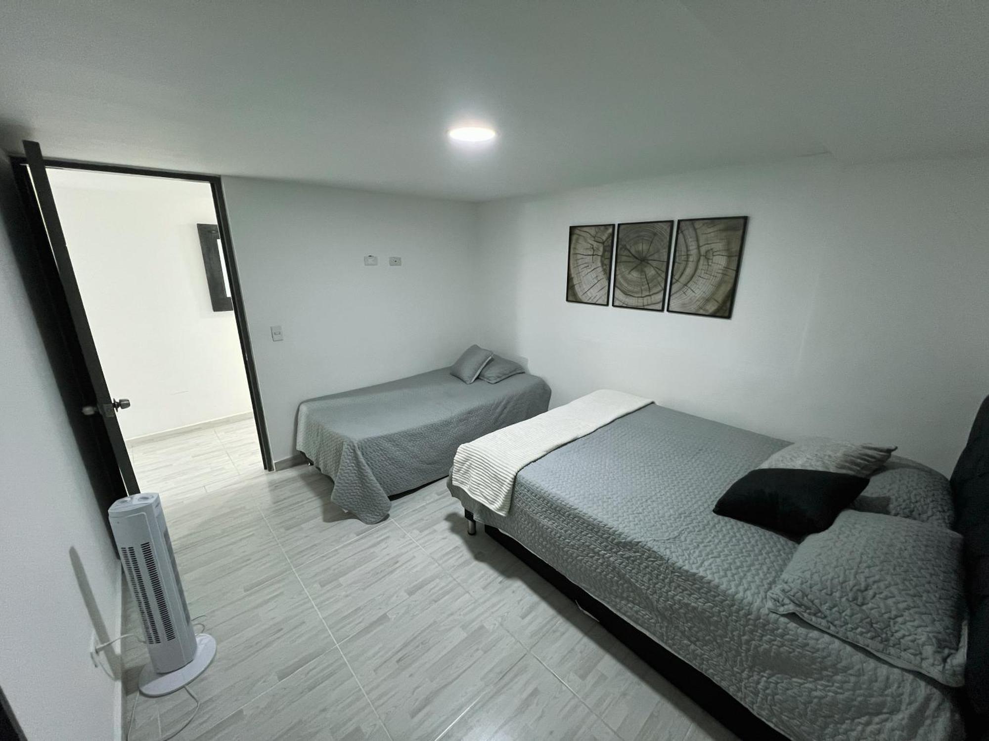 Comodo Y Amplio En Laureles Apartment