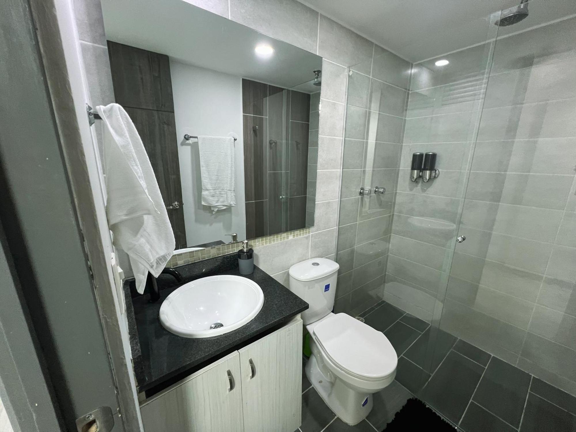 Apartment Comodo Y Amplio En Laureles